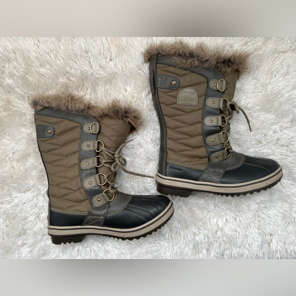 Sorel Tivoli Style Insulated Winter Snow Boots Faux Fur Waterproof Lace Up 6.5